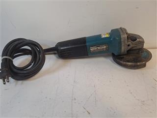 MAKITA 9557NB ANGLE GRINDER